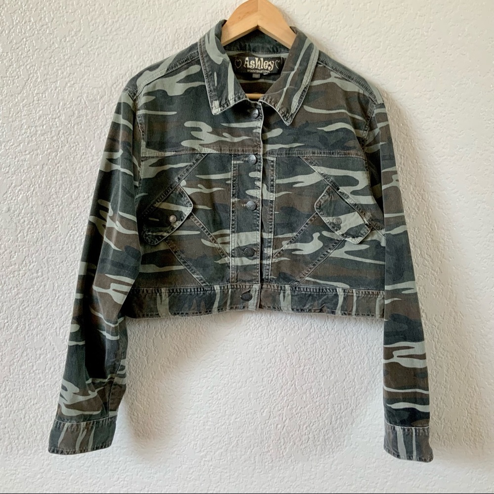 Ashley by 26 International Crop Camo Jacket, Sz 1X